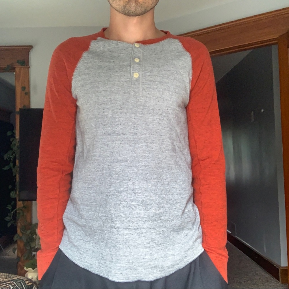 American eagle long sleeve, medium, grey body and red/orange sleeves